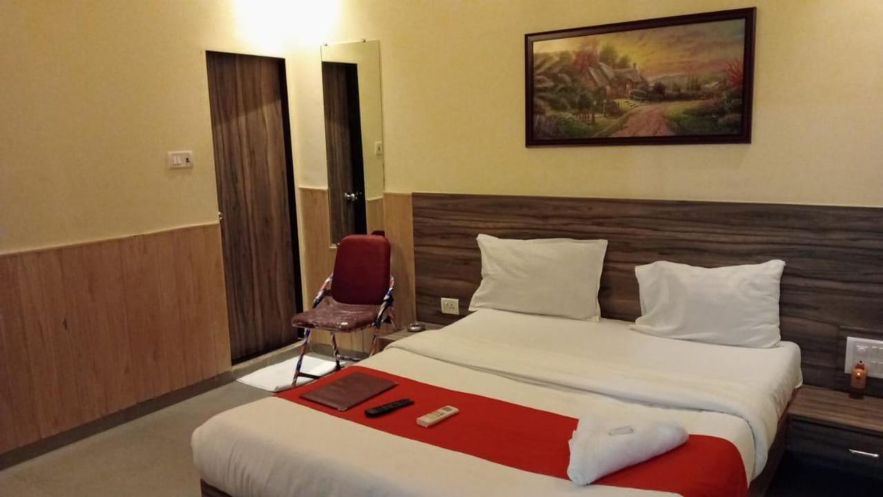 Terminus Square Hotell Kurla Exteriör bild