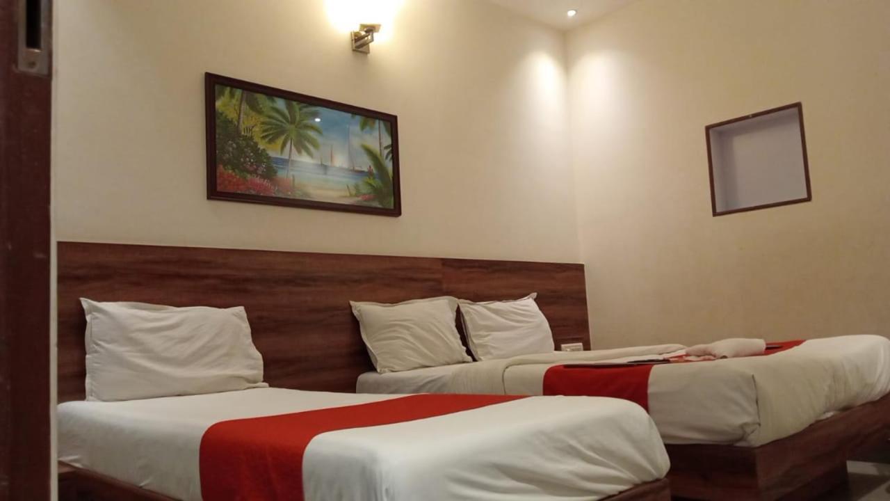 Terminus Square Hotell Kurla Exteriör bild