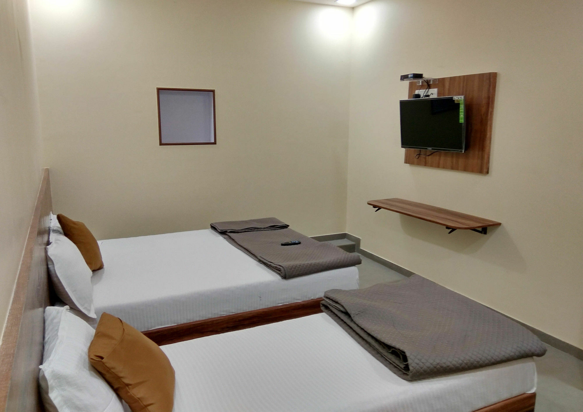 Terminus Square Hotell Kurla Exteriör bild